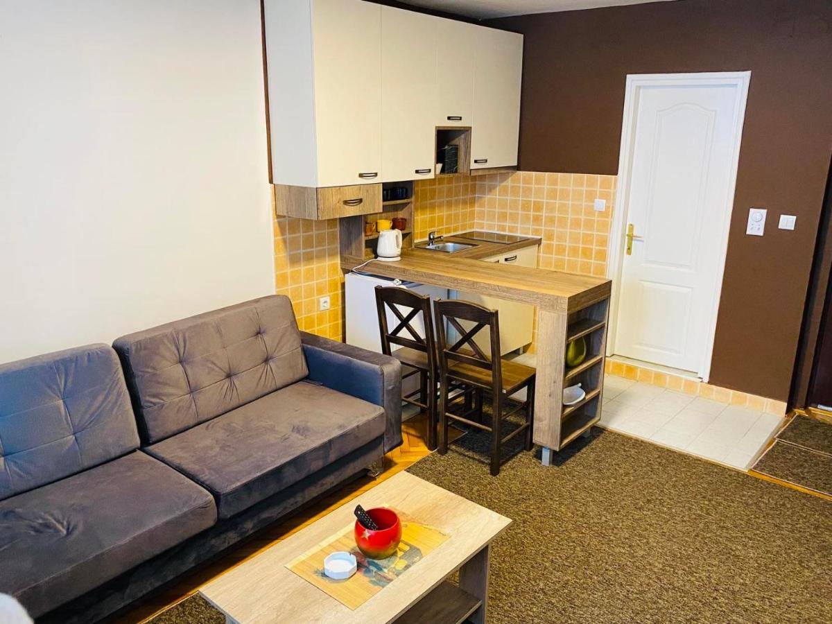 Sofi Apartment Ni Esterno foto